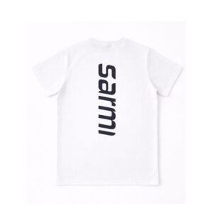 Camiseta oversize blanca sarmi logo by Andres Sarmiento